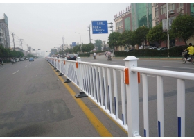 莱芜市市政道路护栏工程