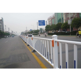 莱芜市市政道路护栏工程